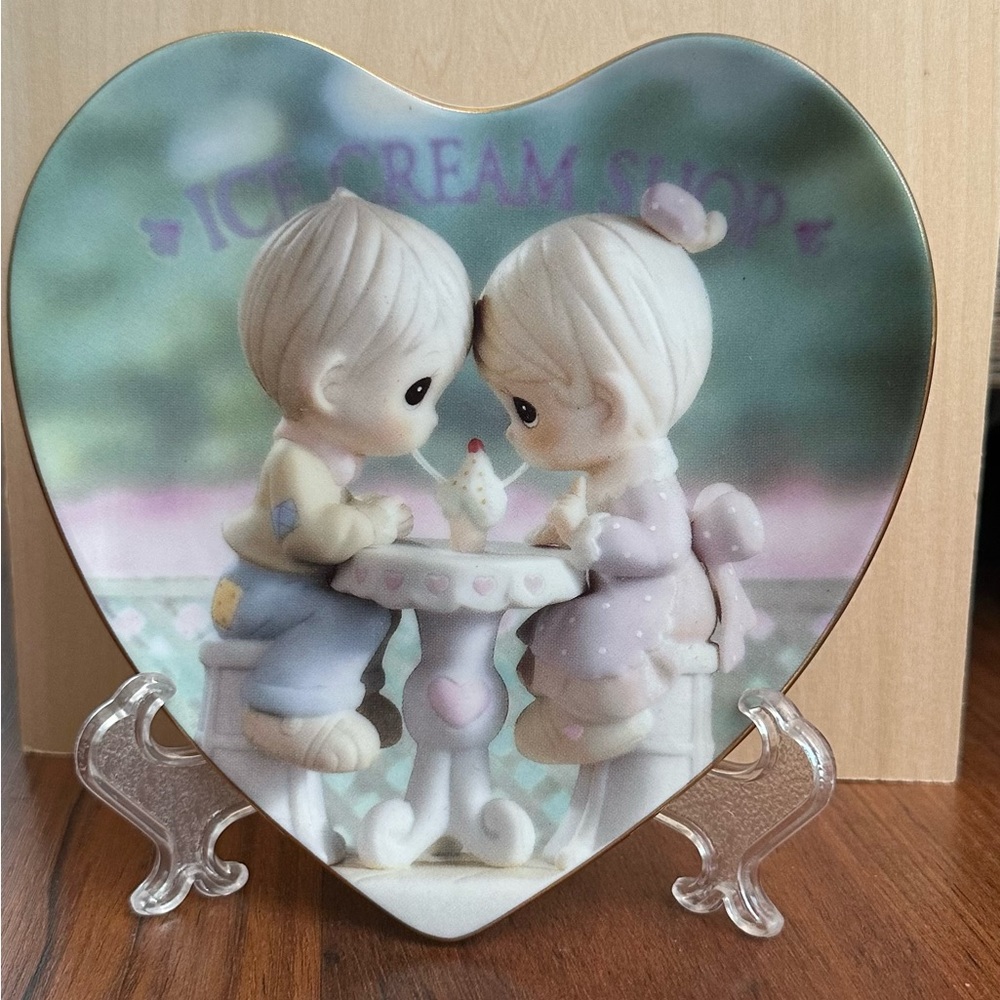 Precious Moments plate with stand